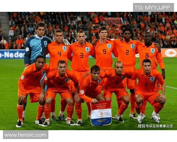 荷兰足球历史上的传奇球星与他们的辉煌时代回顾 荷兰足球历史上的传奇球星与他们的辉煌时代回顾