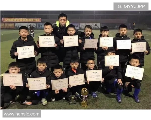 西安足球队荣登足球灵活性排行榜第五名展现出色竞技水平与团队合作精神 西安足球队荣登足球灵活性排行榜第五名展现出色竞技水平与团队合作精神