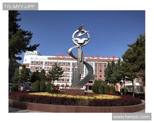 足球明星亲临甘肃定西助力青少年足球发展活动盛况空前 足球明星亲临甘肃定西助力青少年足球发展活动盛况空前