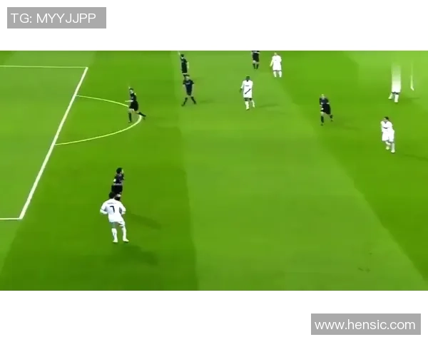 足球明星签名艺术全解析让你领略球场巨星的独特魅力与风采 足球明星签名艺术全解析让你领略球场巨星的独特魅力与风采